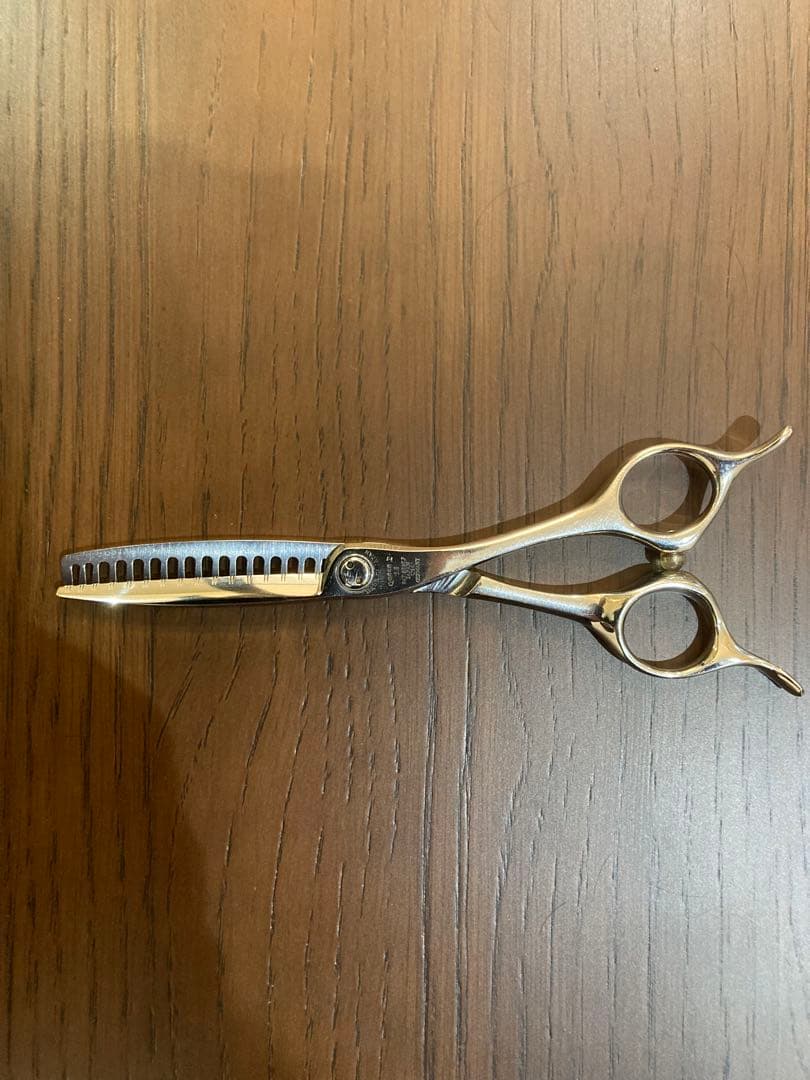 トギノン　クイーンシグマ　セニング　シザー