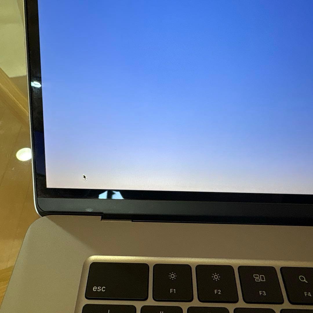 MacBook Air 15インチ M2 メモリ16GB 256GB
