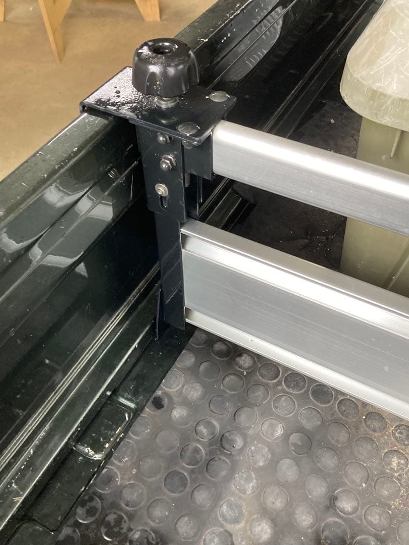 スズキキャリイ　アクセサリー　荷台セパレータ