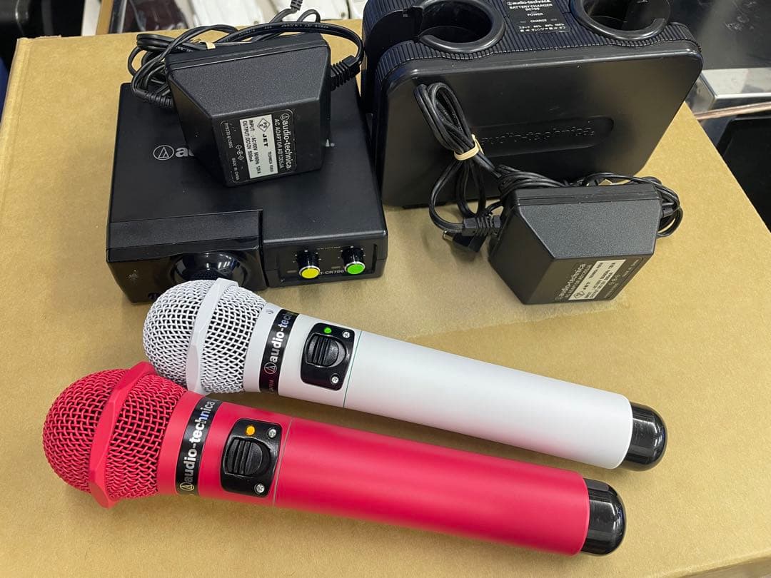 audio-technica ワイヤレスマイクセット 白、ピンク極上！