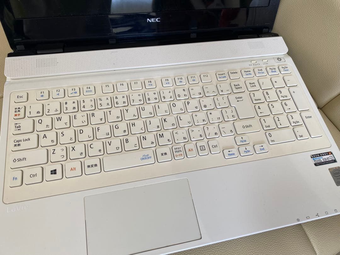 【超美品】NEC ノートパソコン LaVie（PC-NS350AAW）
