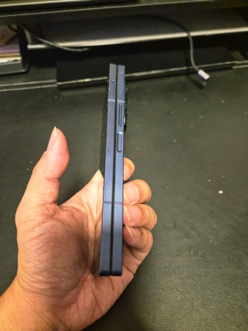 Galaxy Z Fold6 256GB 国内版ネイビー 美品 ギャラクシ