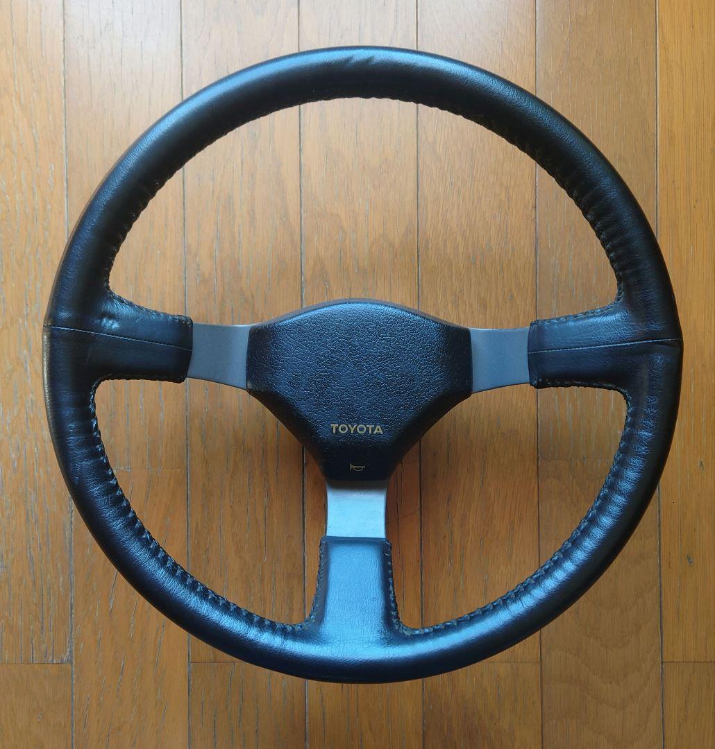 TOYOTA AE86純正ステアリング・ハンドル本体
