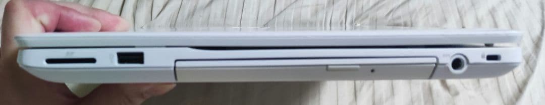 CORE i 7 6700HQ 8G SSD160GB 15.6インチ AH53