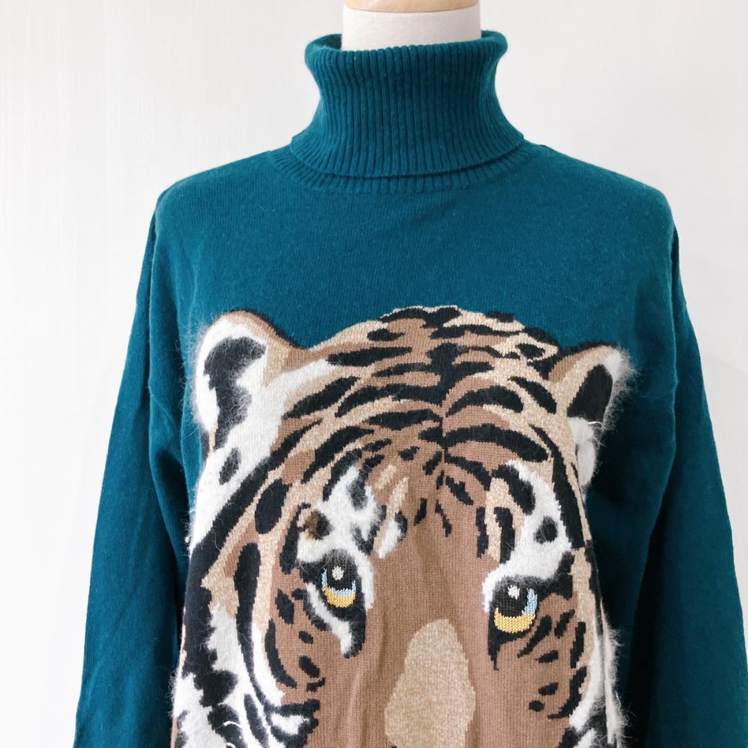 【美品】　伊太利屋　トラモチーフタートルネックセーターダーク2点おまとめ