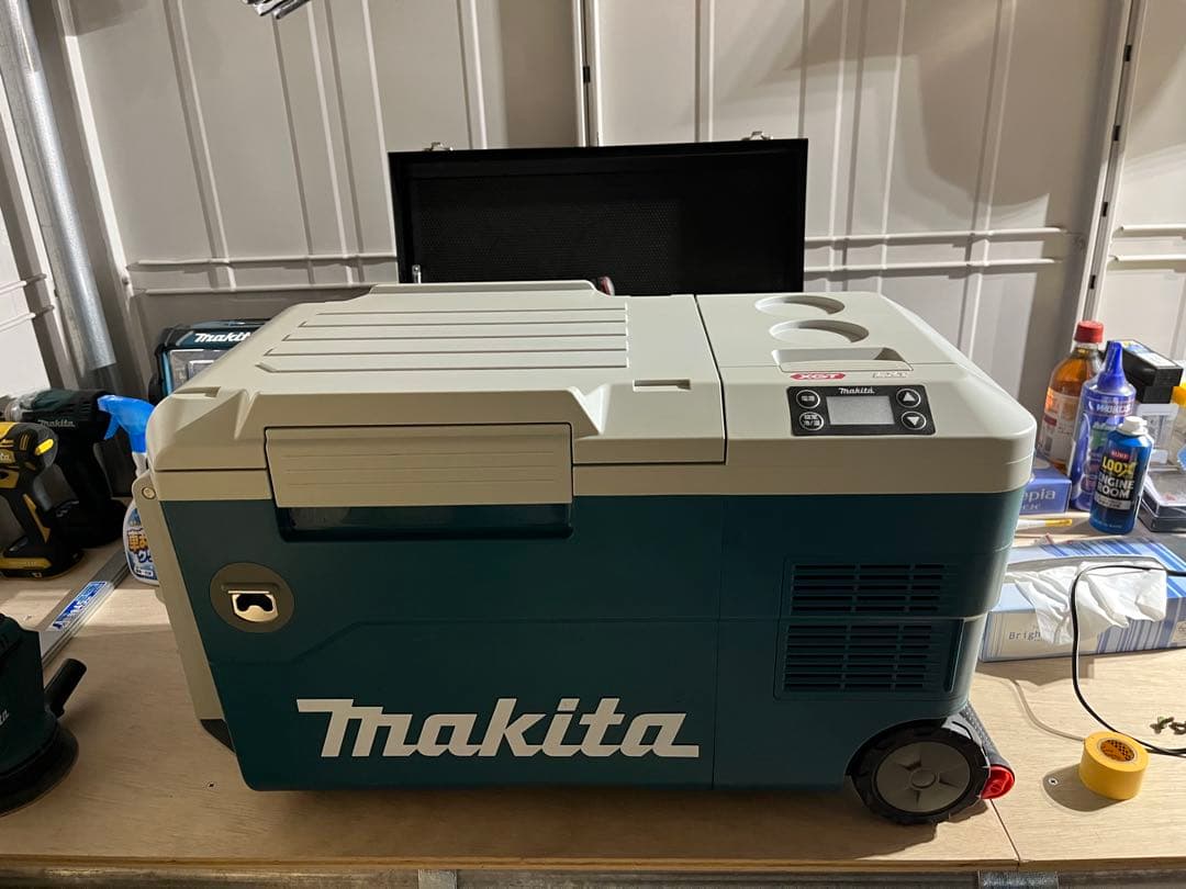 Makita CW001G 18V 40Vmax 充電式保冷温庫