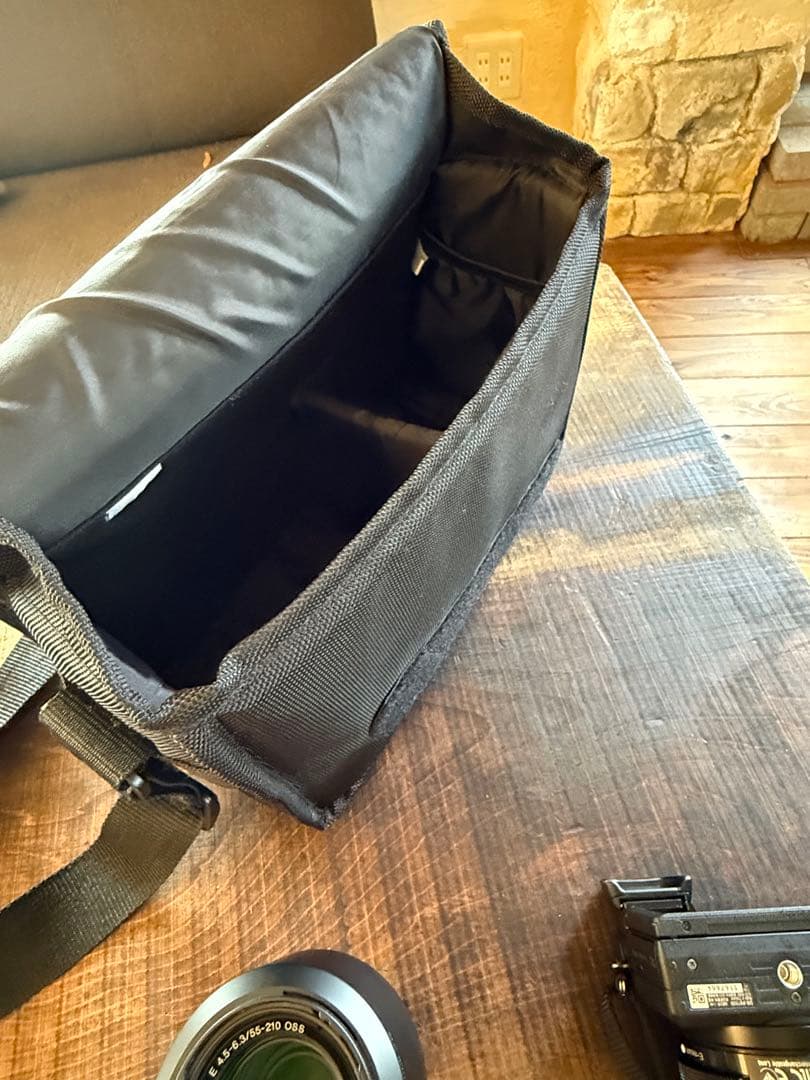 ソニー　α6400 バッグ&SDカード付き