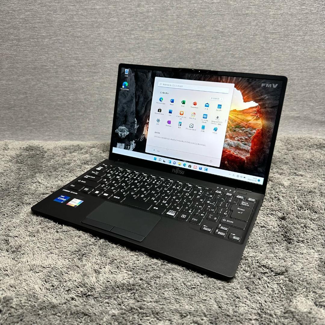 LIFEBOOK　i7-1255U　メモリ16GBSSD512GBノートパソコン