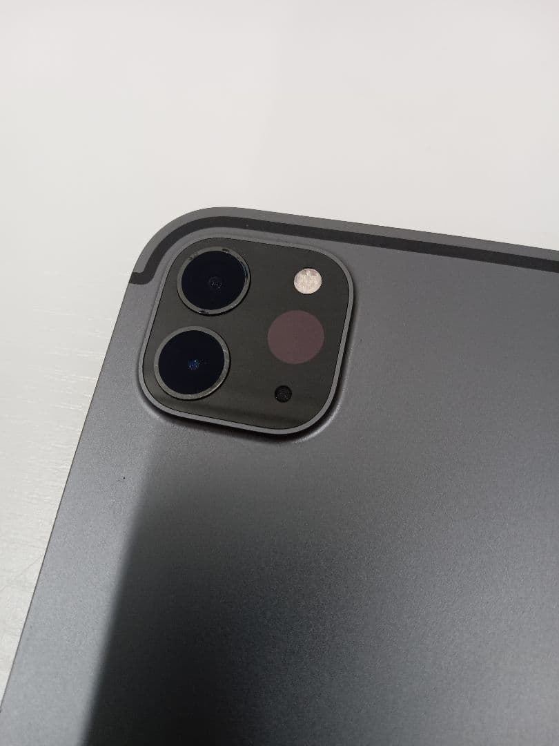 iPad Pro 12.9インチ 第4世代 128GB キーボード&ケース付き