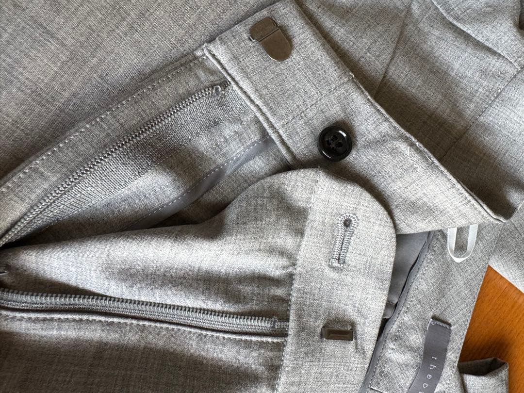 theory luxe グレー ビジネスジャケット、パンツセット