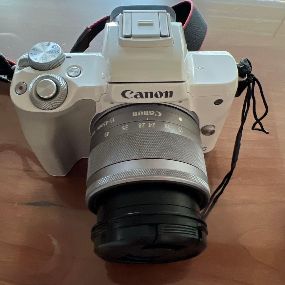 美品⭐︎Canon ミラーレス一眼カメラ EOS Kiss M ダブルレンズキット