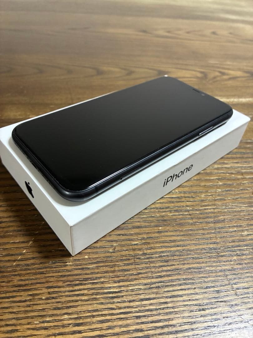 iphone11 ブラック　64GB