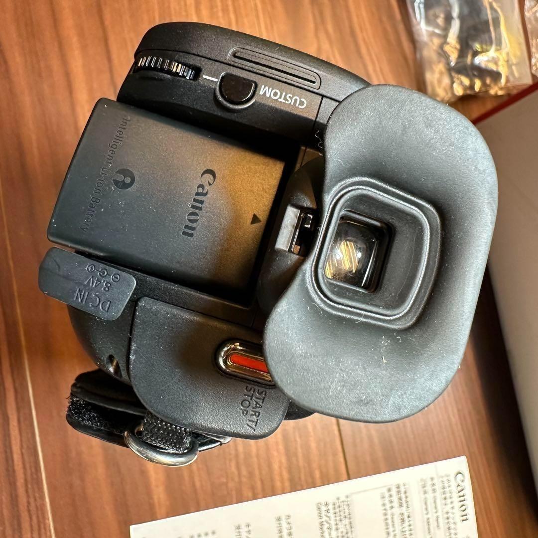 Canon IVIS フルハイビジョンビデオカメラ HF G20 2461