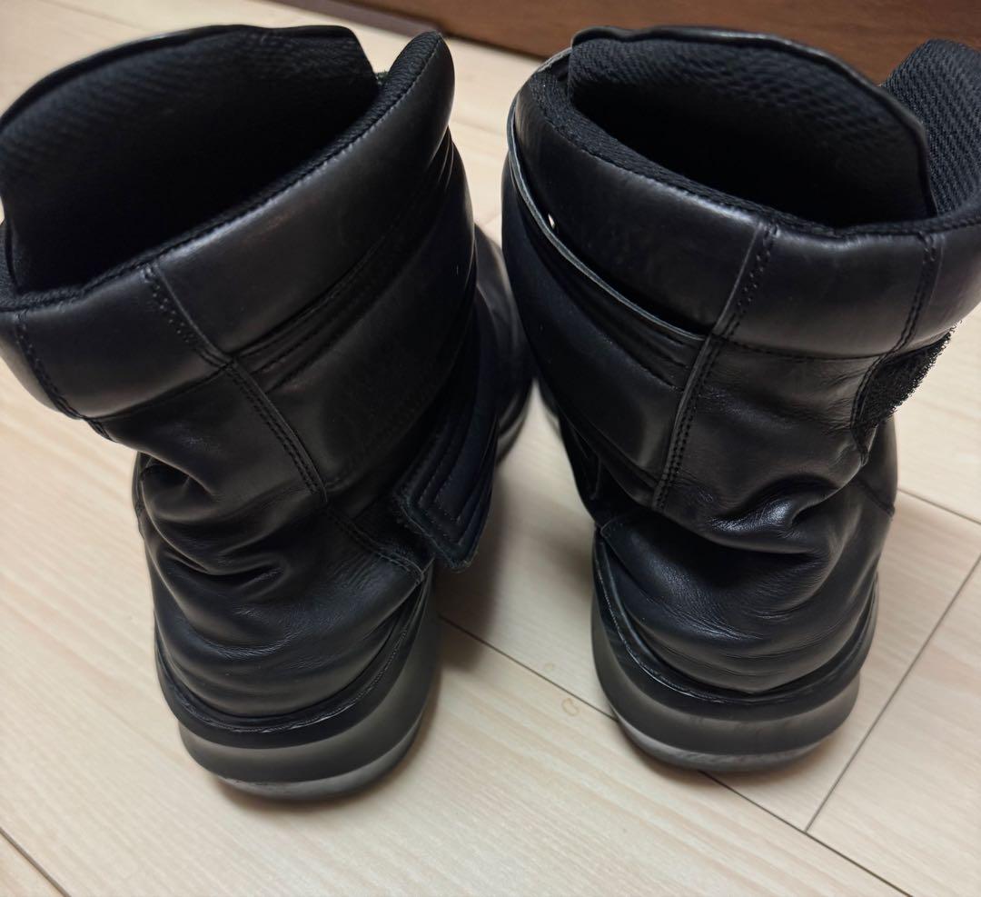 NO ID. ノーアイディー カウレザーベルクロハイカットスニーカー 店舗限定