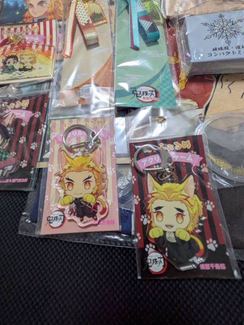 【希少】鬼滅の刃 大量まとめ売り 竈門炭治郎 煉獄杏寿郎