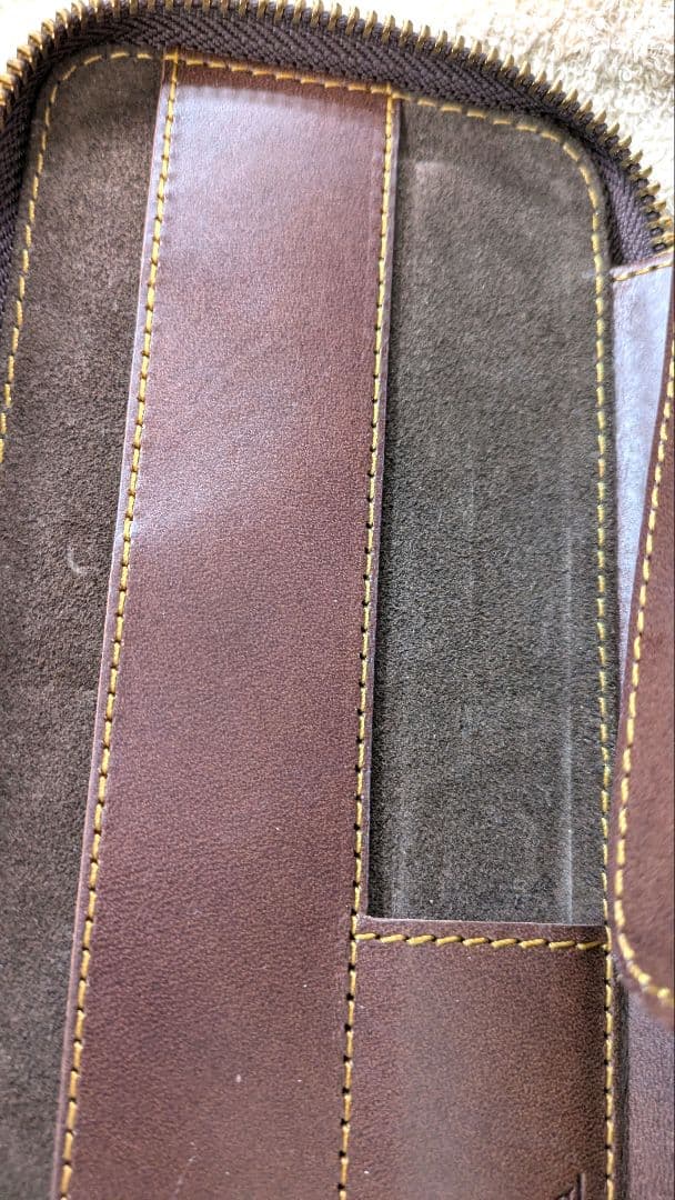 バハギア　ペンケース　ラウンドジップ型　プエブロ　ネイビー