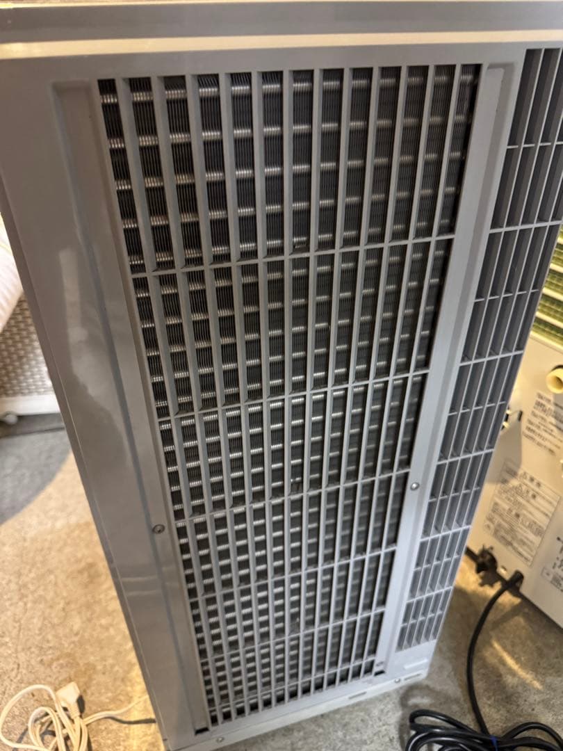 コロナ 窓用エアコン CWH-A1822 2022年製