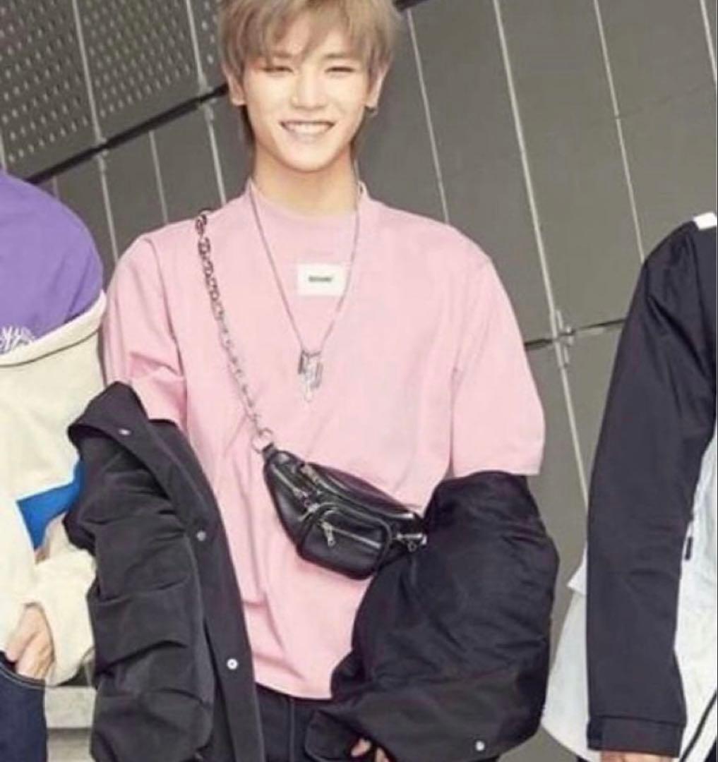 alexander wang ボディーバッグ　黒