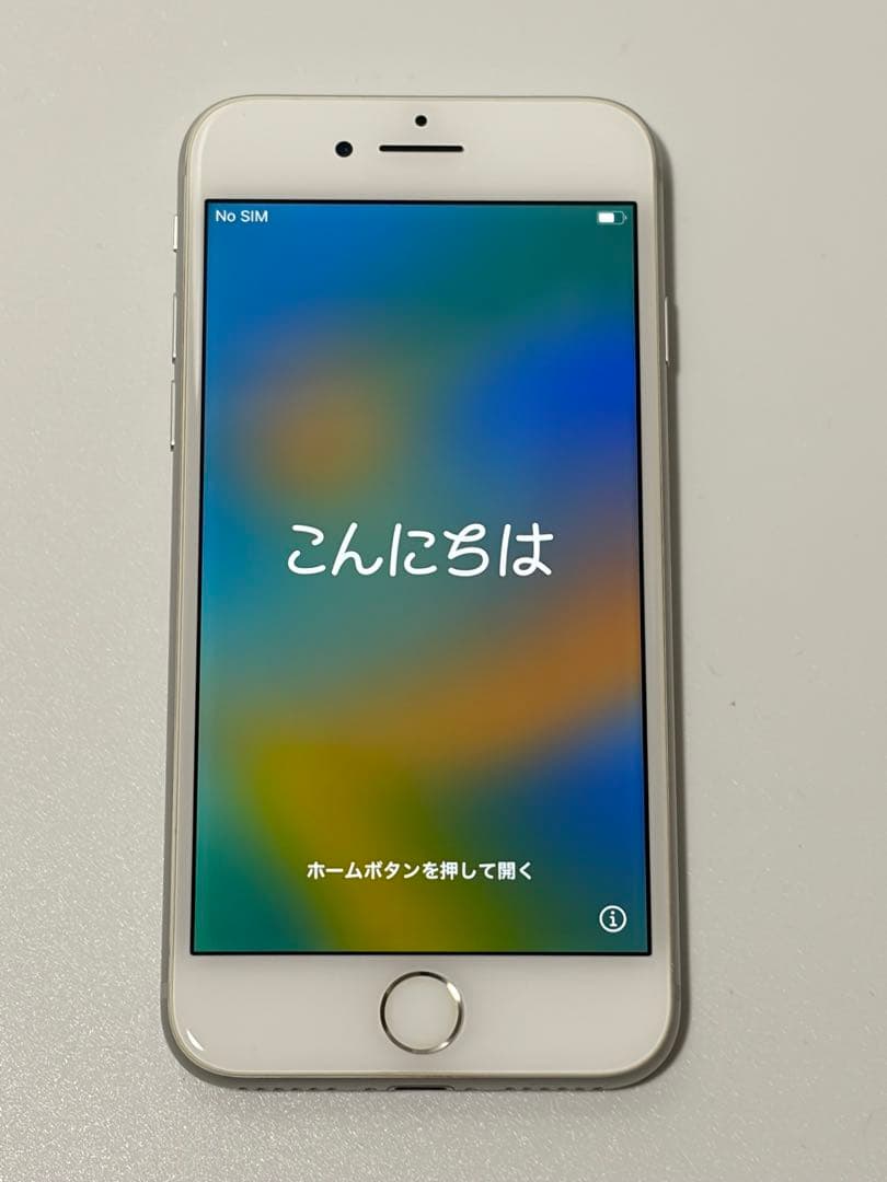 iPhone8 シルバー 64GB　本体　SIMロックなし　Apple