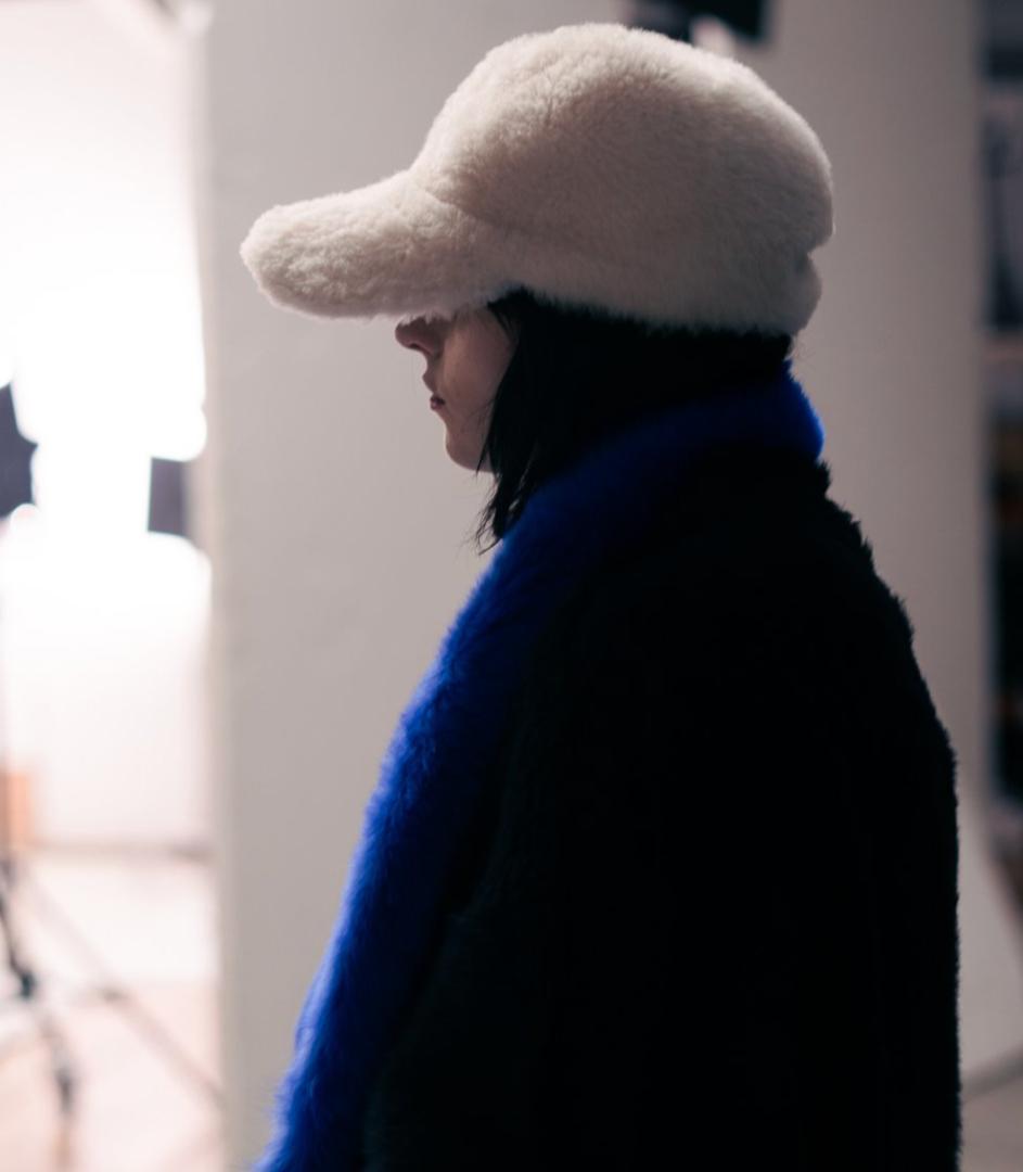 karldonoghue　Feather Shearling Cap黒