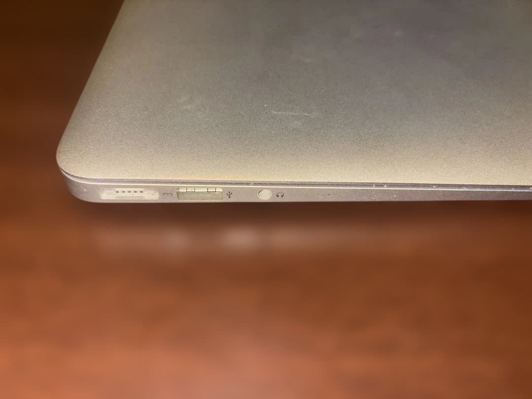 Apple MacBook Air 本体