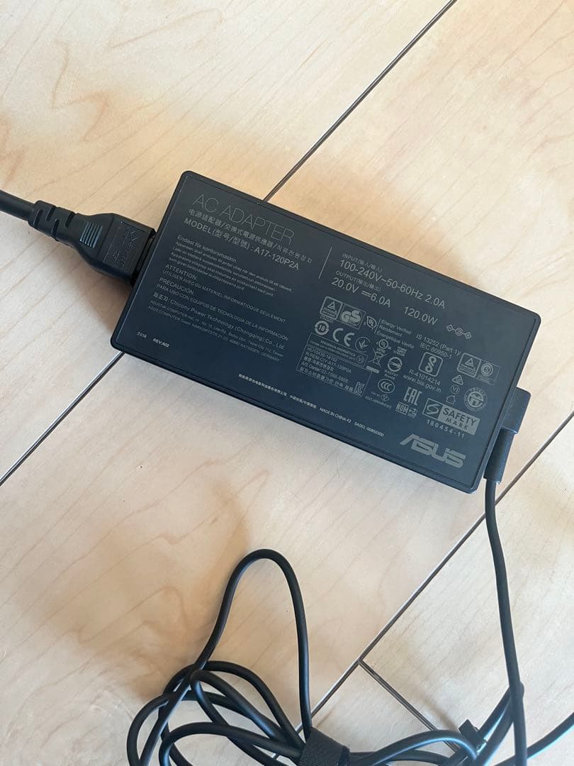 Windowsノート本体 ASUS ZenBook15 UX534F