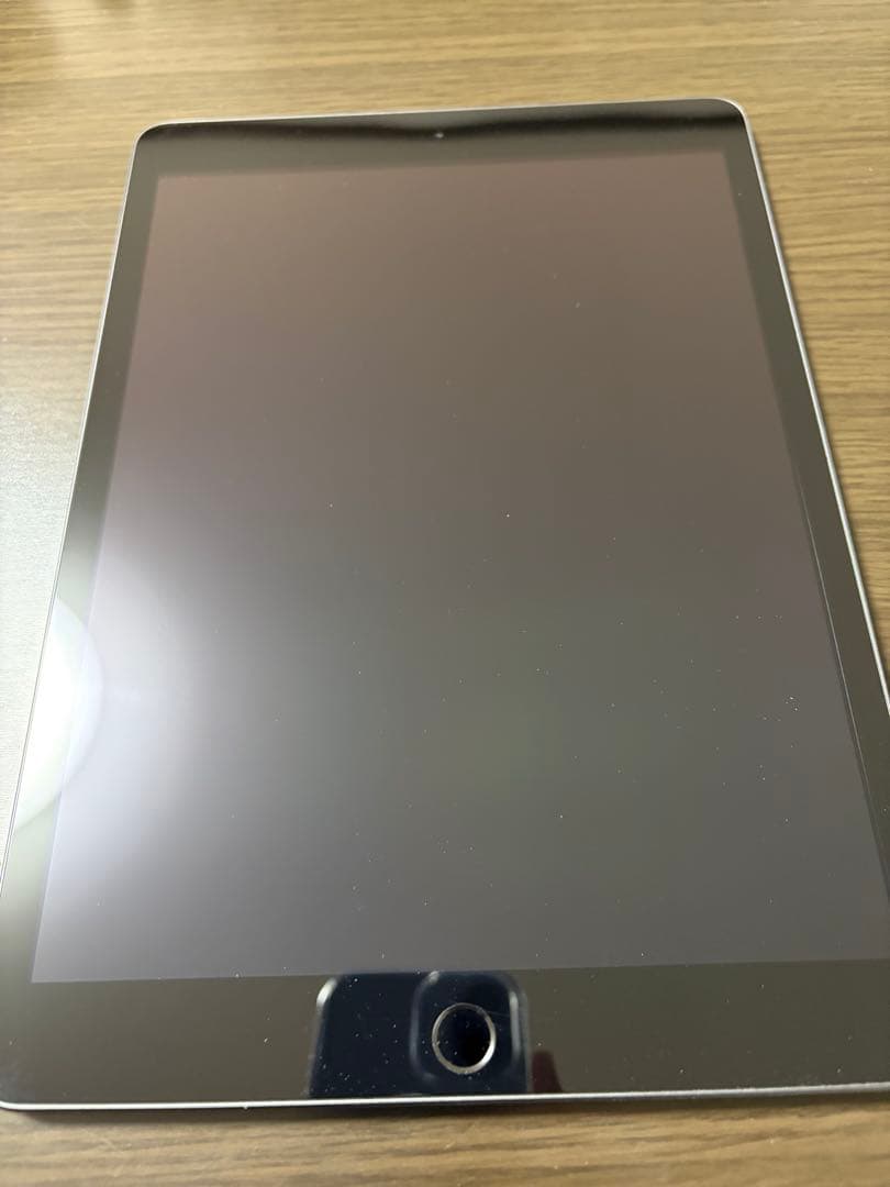 Apple iPad(第7世代)シルバー 32g WiFiモデル 最大容量93%