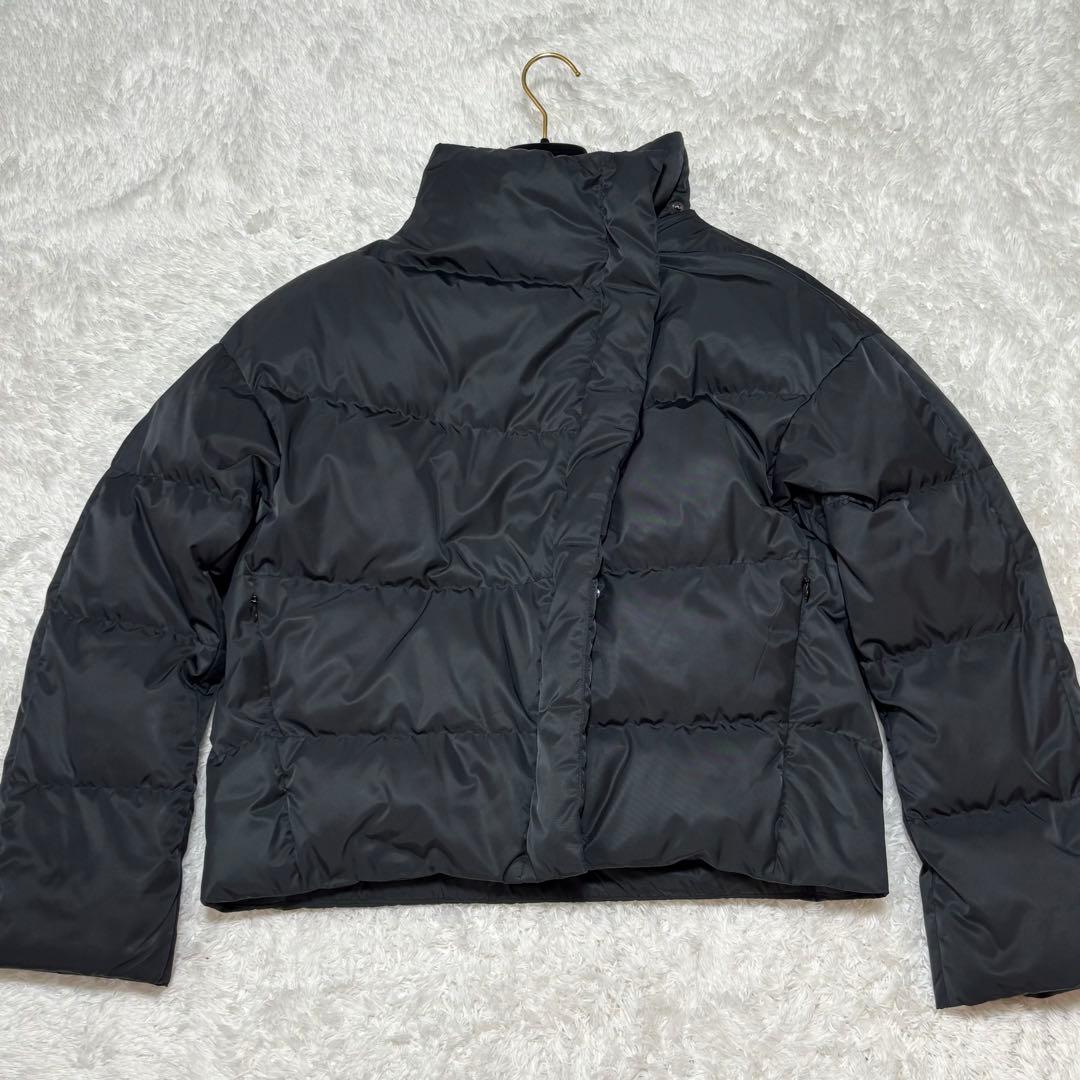 【極美品✨】 現行 セオリー ダウンジャケット モックネック ショート丈 黒 S