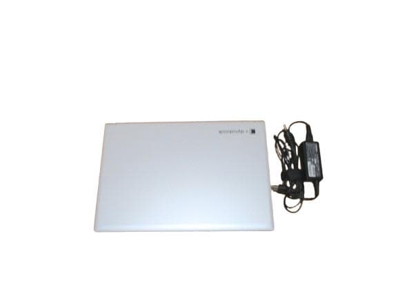 東芝　第６世代i３/SSD256GB新品/8GB/DVD/office/カメラ