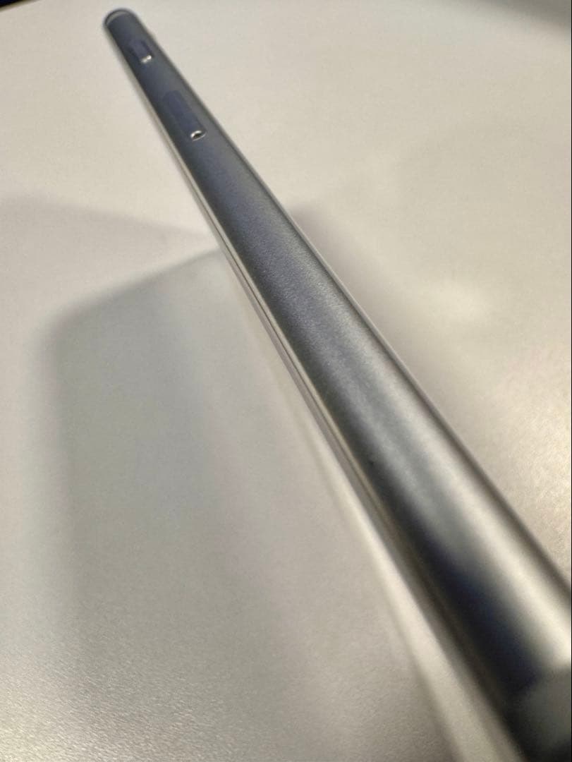 Apple iPhone 8 シルバー 64GB バッテリー残100%