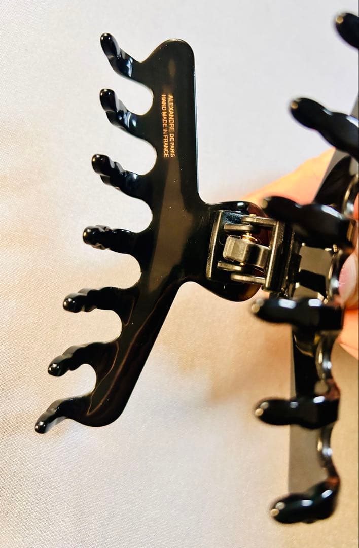 アレクサンドルドゥ パリ ヴァンドームコレクション 黒 Mクリップ ストーン付き