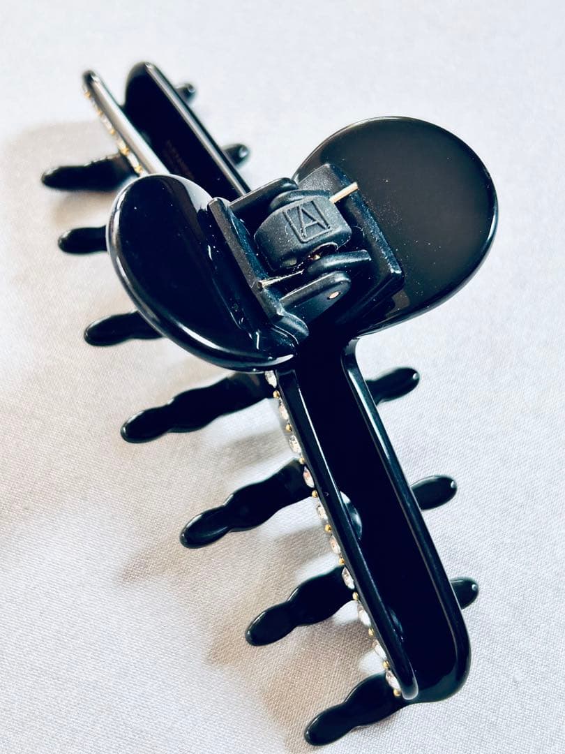 アレクサンドルドゥ パリ ヴァンドームコレクション 黒 Mクリップ ストーン付き