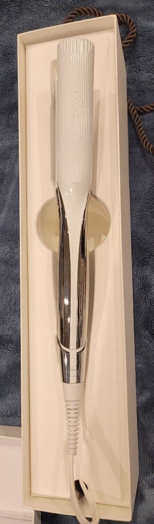 ReFa ヘアアイロン パッケージ