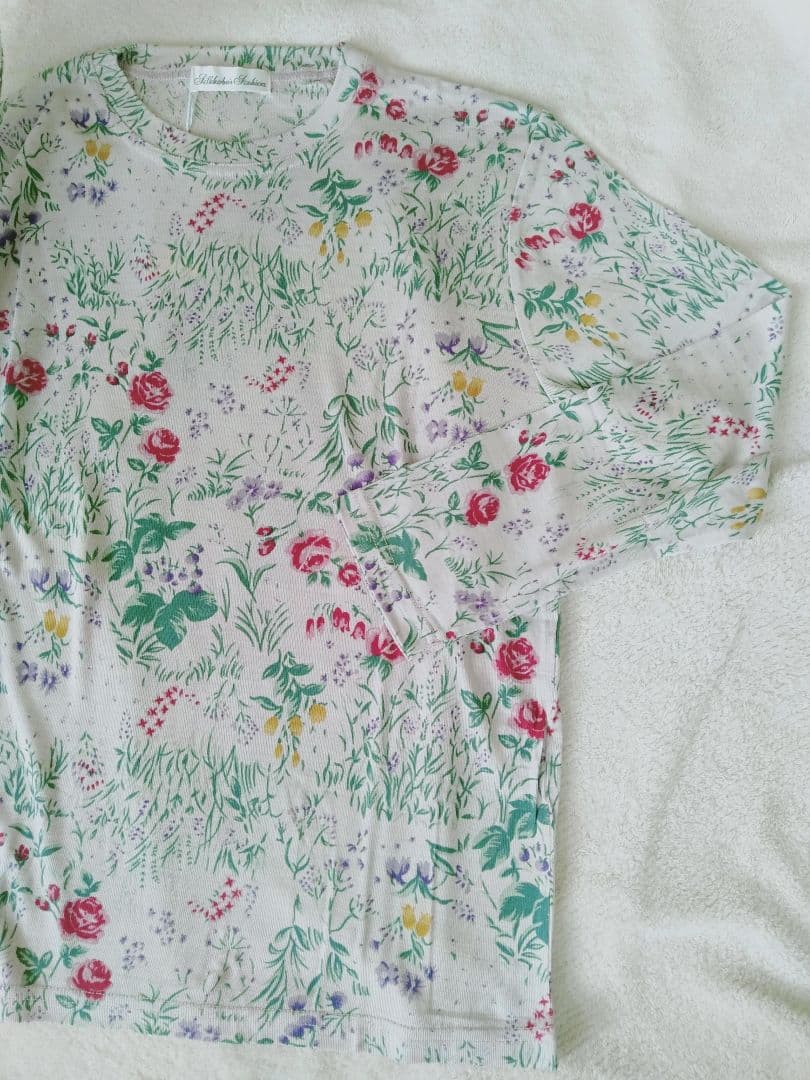 シルク100%　パジャマ　薄パープル地