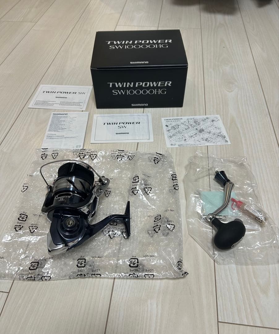 シマノ ツインパワー　 SW10000HG スピニングリール　おまけ付