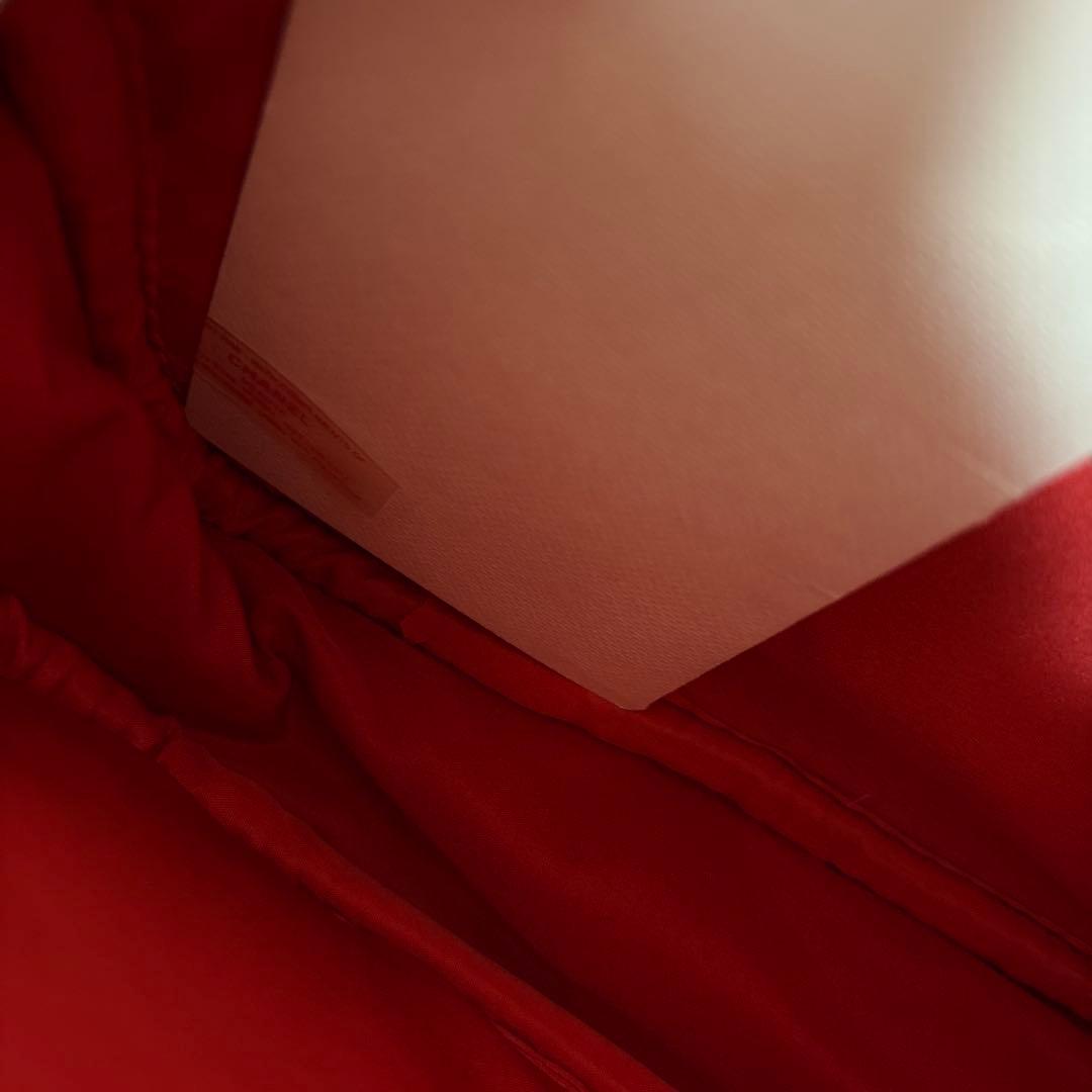 ★★本日限定価格★★　CHANEL BEAUTE レッドポーチ 新品・未使用