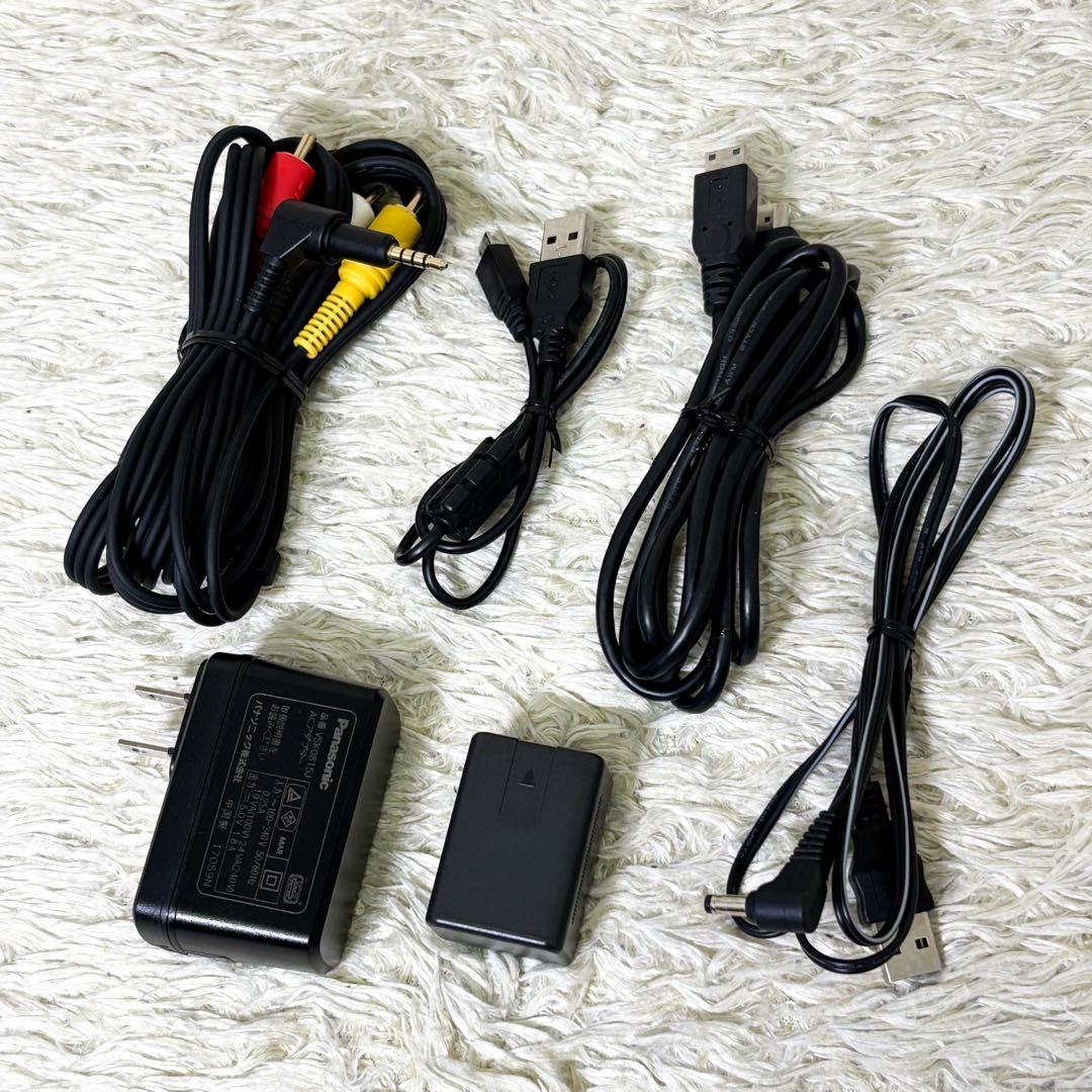 【美品】パナソニック デジタルハイビジョン ビデオカメラ HC-V360MS-W