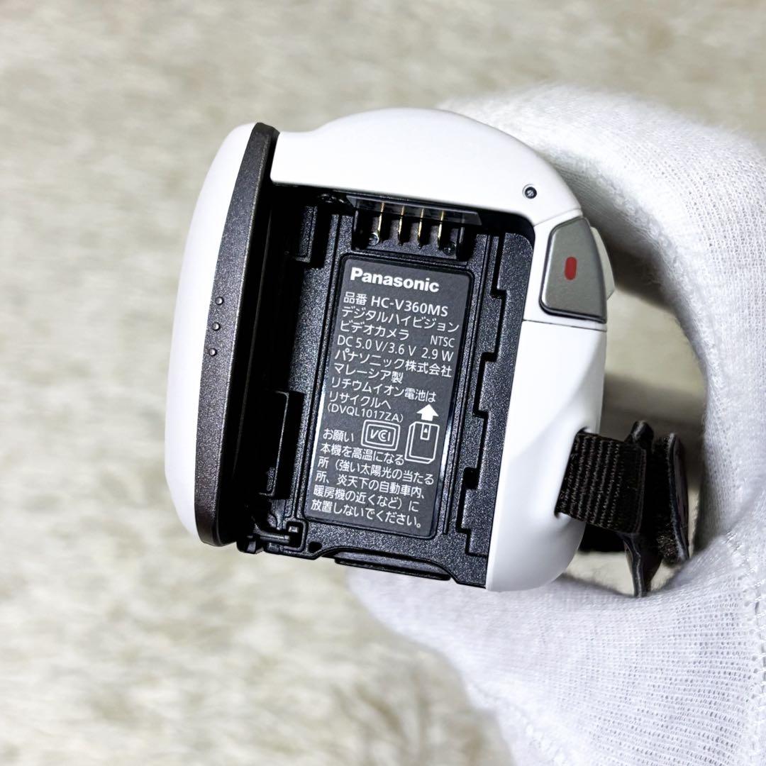 【美品】パナソニック デジタルハイビジョン ビデオカメラ HC-V360MS-W
