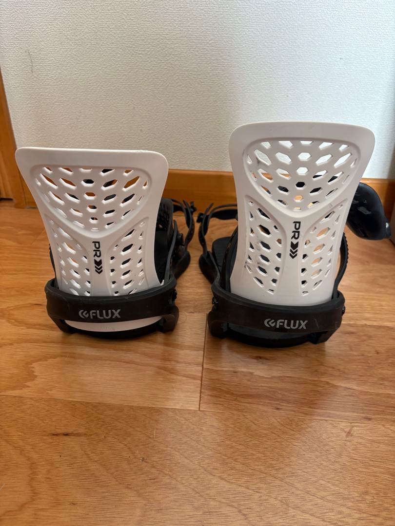 FLUX PR スノーボードビンディング ブラック/ホワイト25.0〜27.5