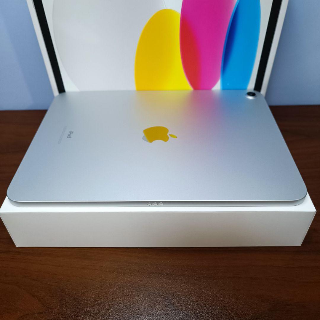 (美品) iPad 10.9 第10世代 WiFi 64GB キーボード付き