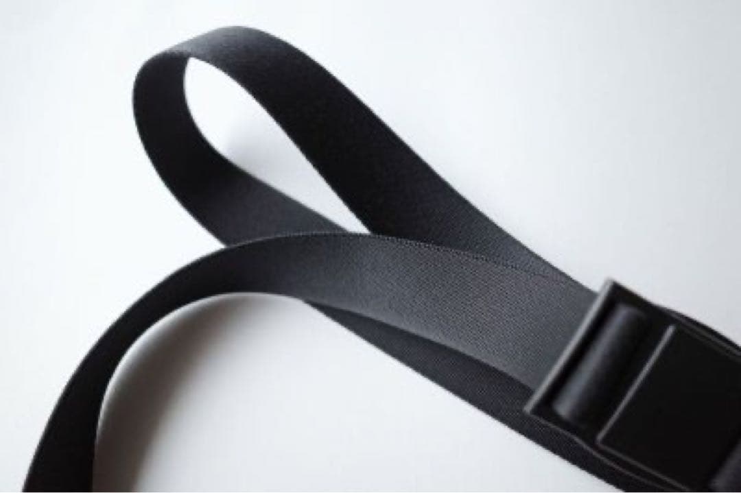 NL ニール HANS レザーワンショルダーバッグ・ブラック