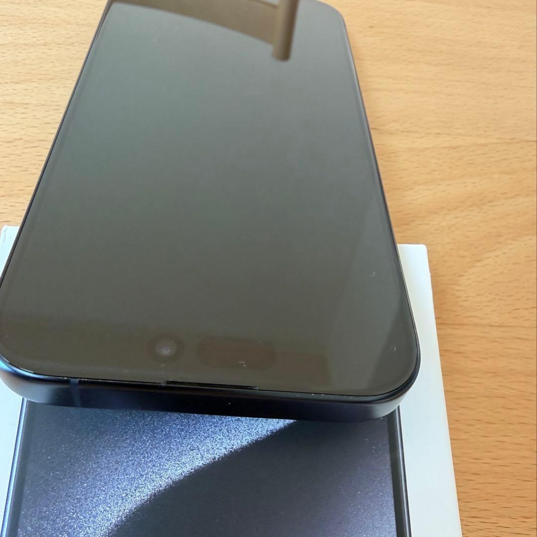 iPhone15Pro 256GB ブラック　iFace付き