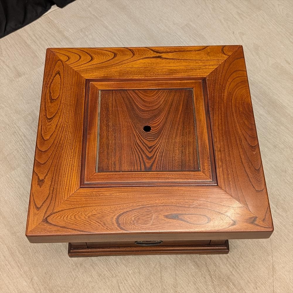 欅 ケヤキ　無垢　関西火鉢　箱火鉢　角火鉢　火鉢　囲炉裏　いろり　炉端　引き出し