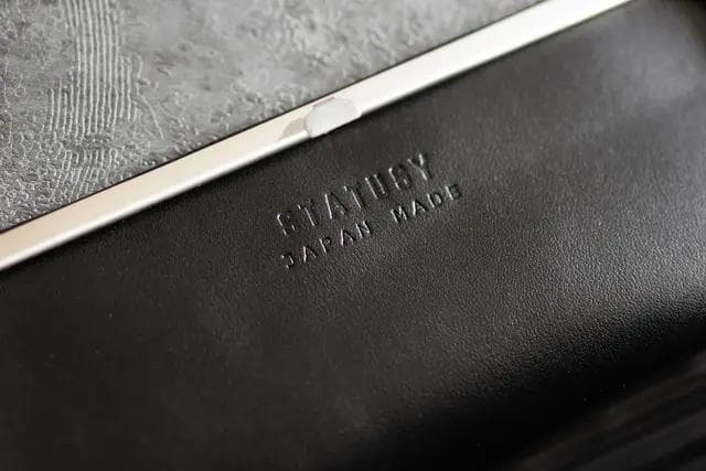 未使用 STATUSY ヴィーガンレザー長財布 ブラック