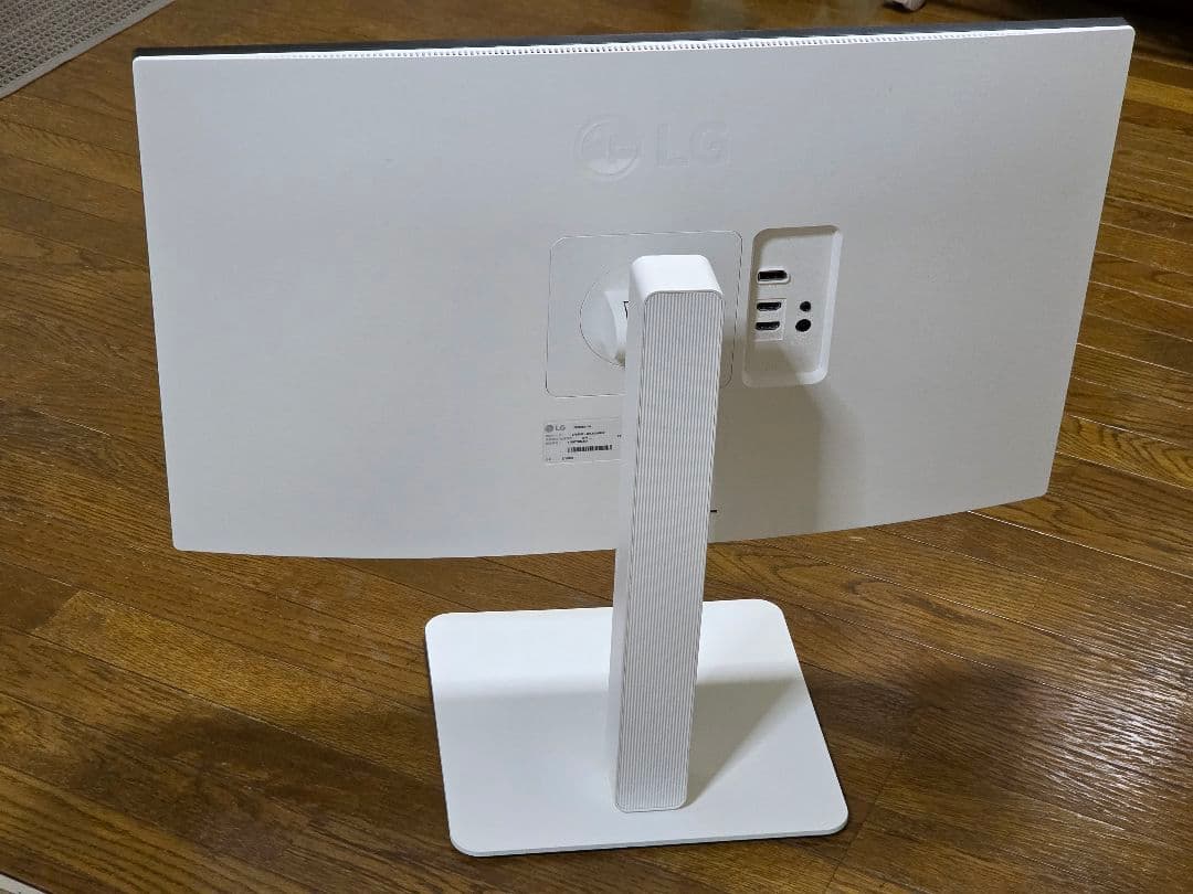 LG 27インチ IPS 4K モニター 27US550-W