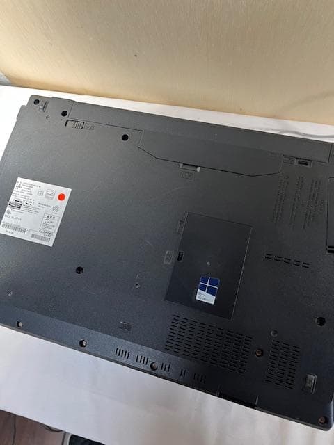 Fujitsu ノートパソコン Windows11 Office搭載 送料込み