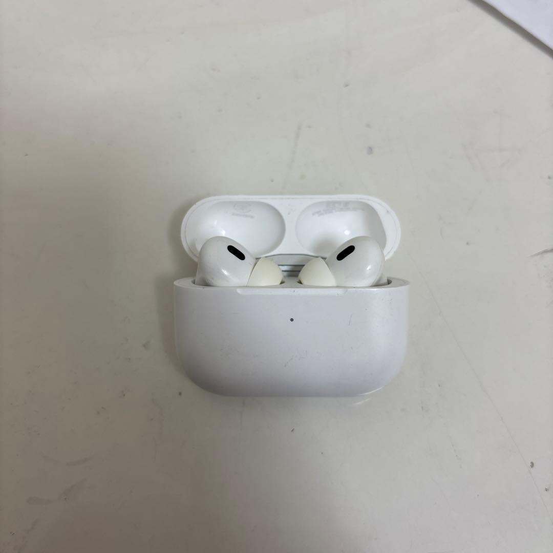 AirPods Pro 第2世代｜充電ケース付き｜有線充電不可｜ワイヤレス充電可