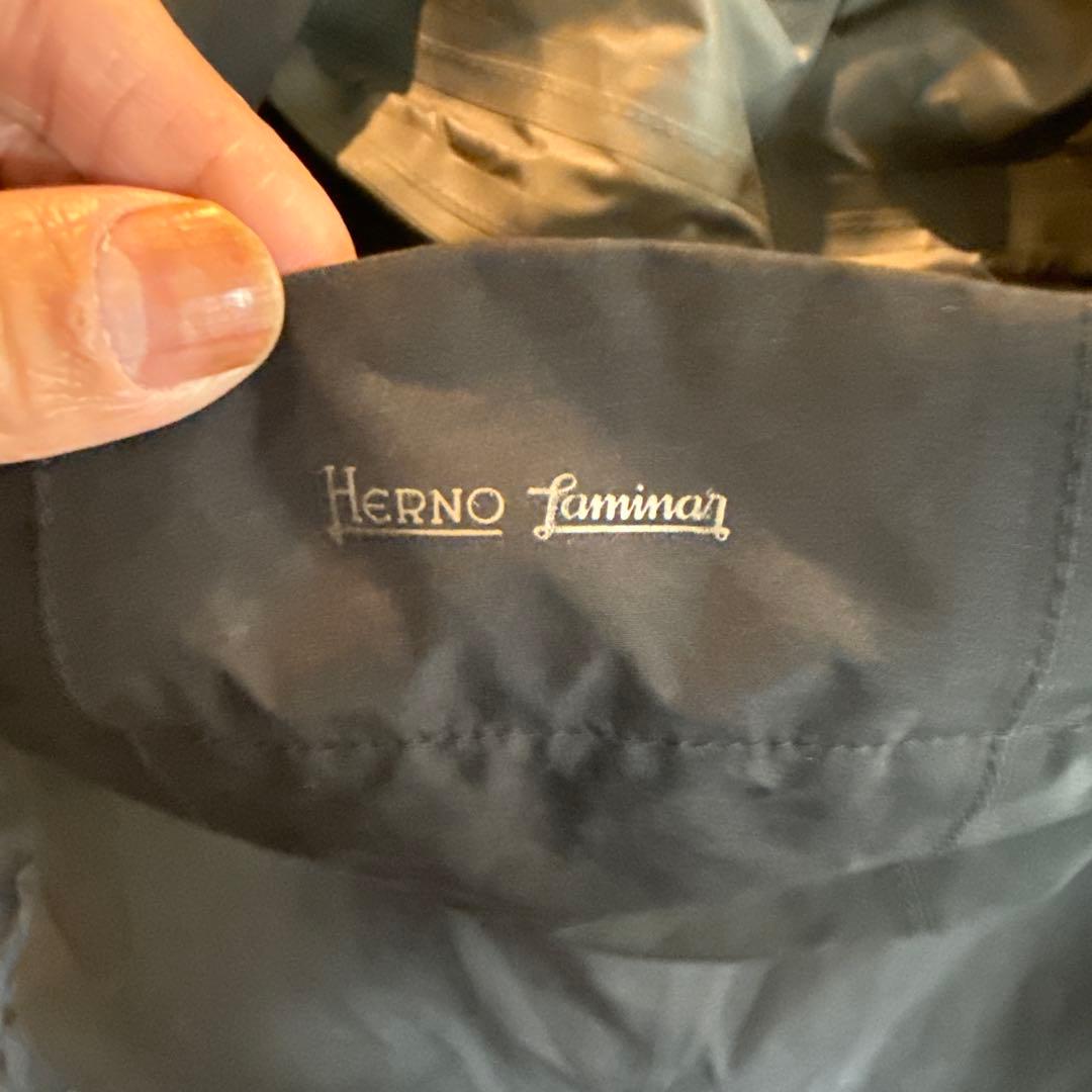 Herno Laminar ブラックナイロンジャケット