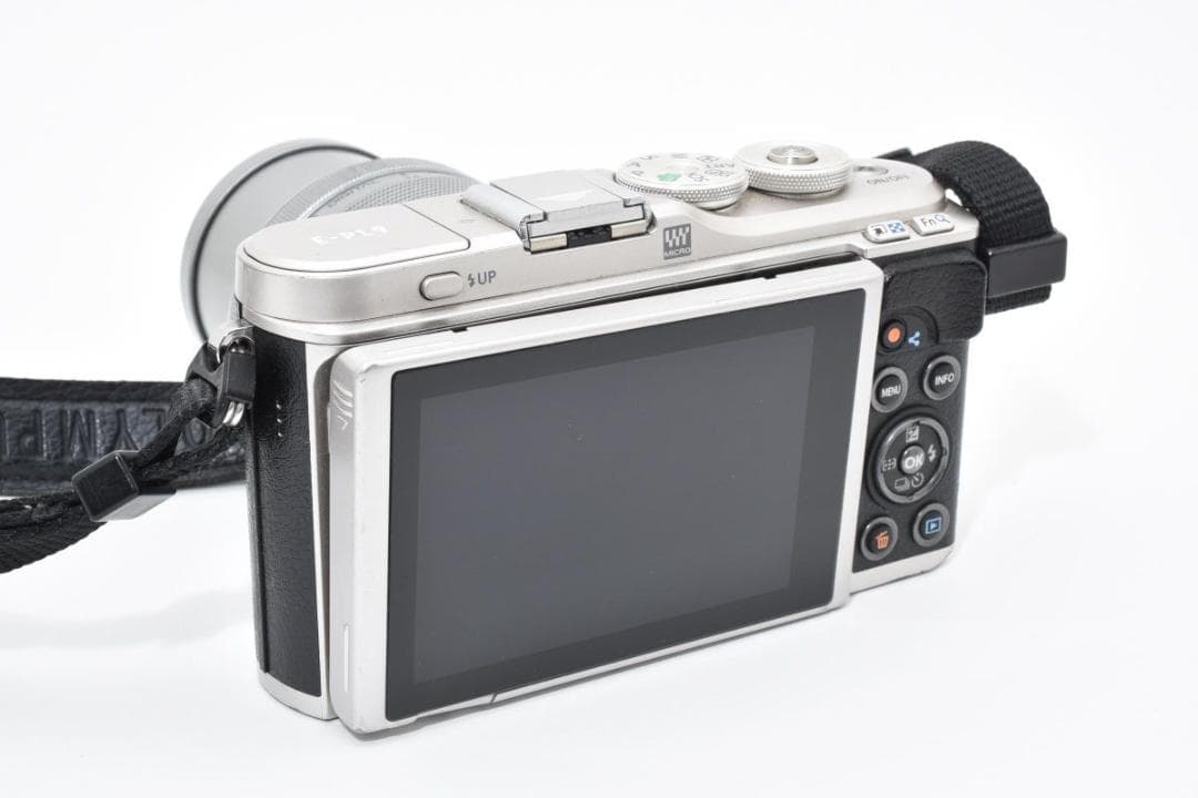 【箱付き】 Olympus オリンパス PEN E-PL9 ミラーレス一眼カメラ