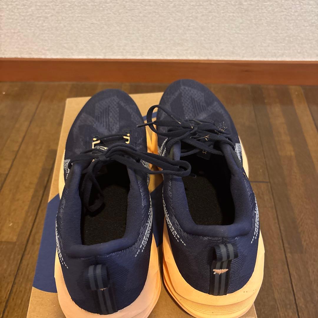 その他 asics novablast5 wide 27.5